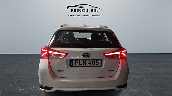 Toyota Auris 14 of 14