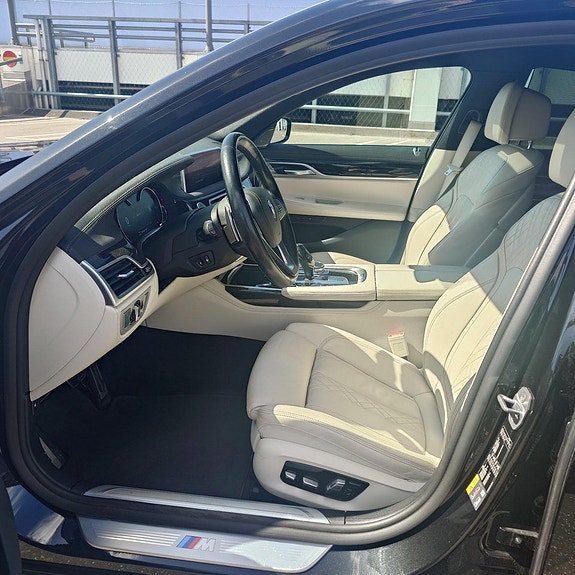BMW 740e 6 of 15