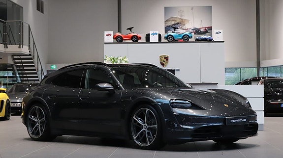 Porsche Taycan Cross Turismo