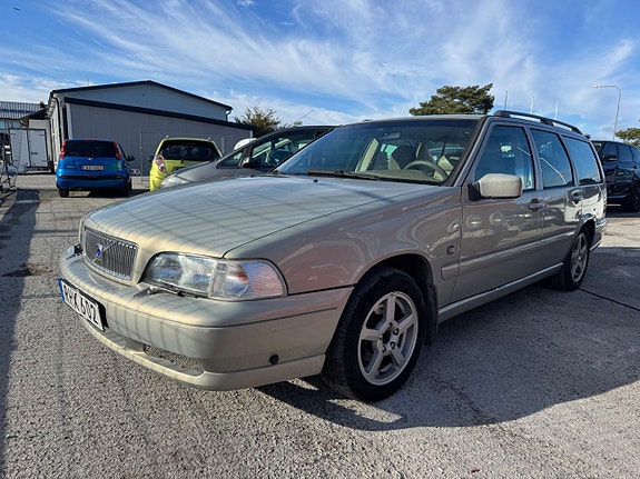 Volvo V70 26 of 27