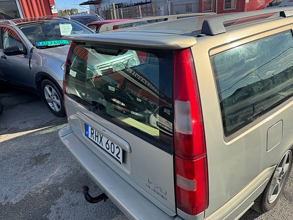 Volvo V70 9 of 27