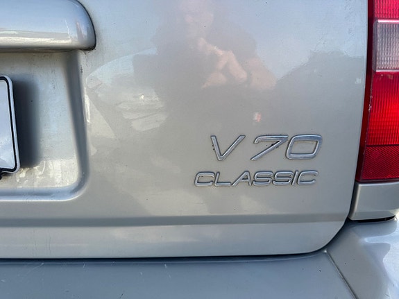 Volvo V70 10 of 27