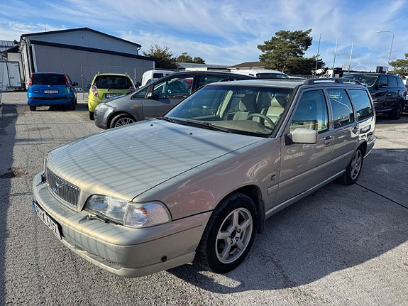 Volvo V70 27 of 27