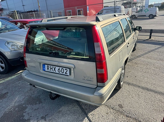 Volvo V70 21 of 27