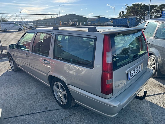 Volvo V70 19 of 27