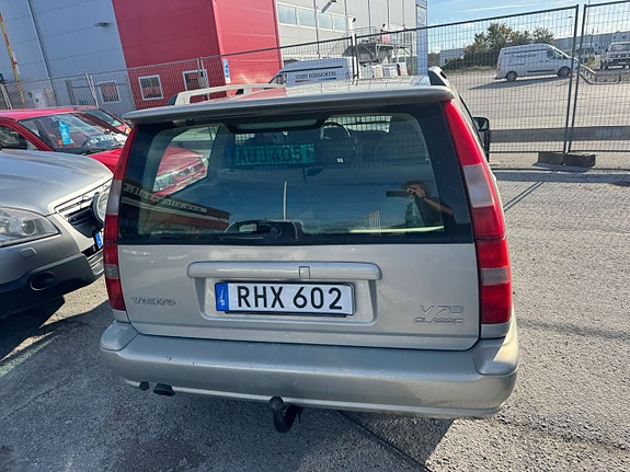 Volvo V70 20 of 27