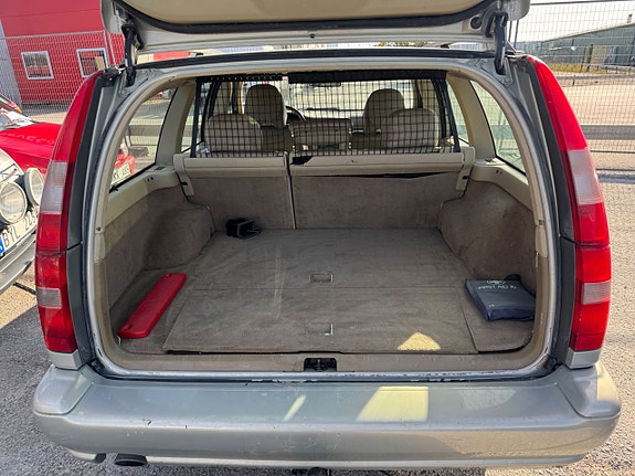 Volvo V70 17 of 27