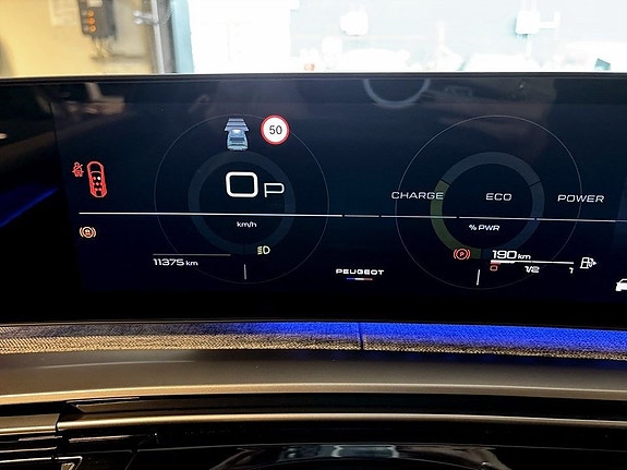 Peugeot 5008 9 of 16