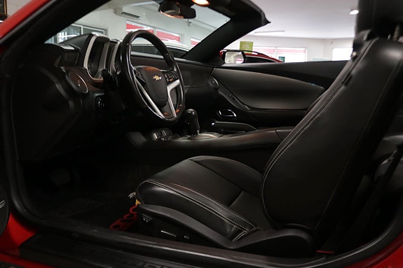 Chevrolet Camaro 8 of 16