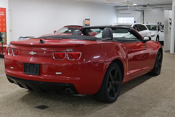 Chevrolet Camaro 11 of 16