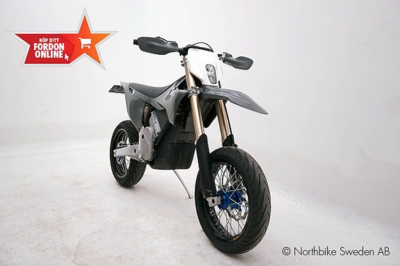 Stark VARG EX MOTARD *DEMO *hemleverans