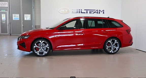 Skoda Octavia RS 2 of 5