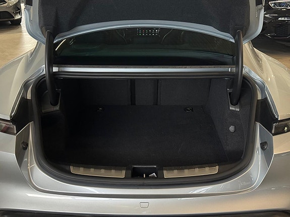 Porsche Taycan 4S 15 of 24