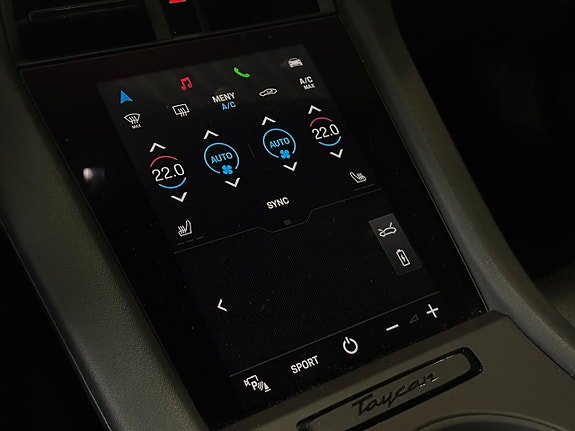 Porsche Taycan 4S 20 of 24