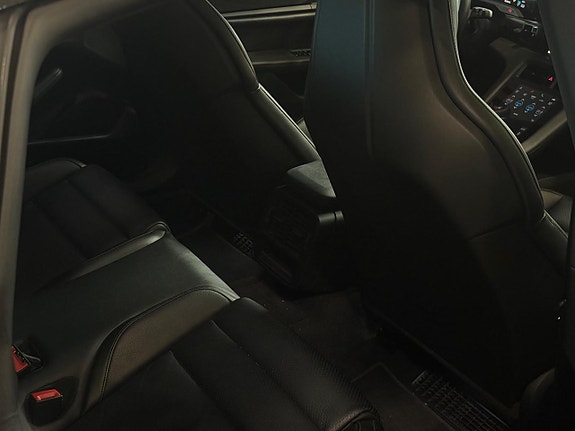 Porsche Taycan 4S 13 of 24