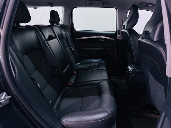 Volvo V70 8 of 20
