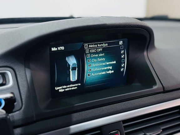 Volvo V70 14 of 20