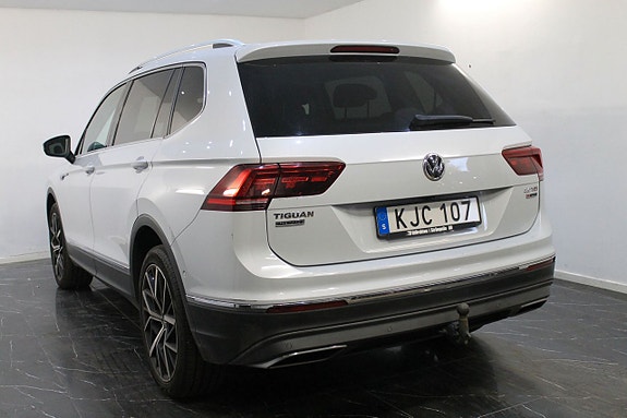 Volkswagen Tiguan Allspace 5 of 5