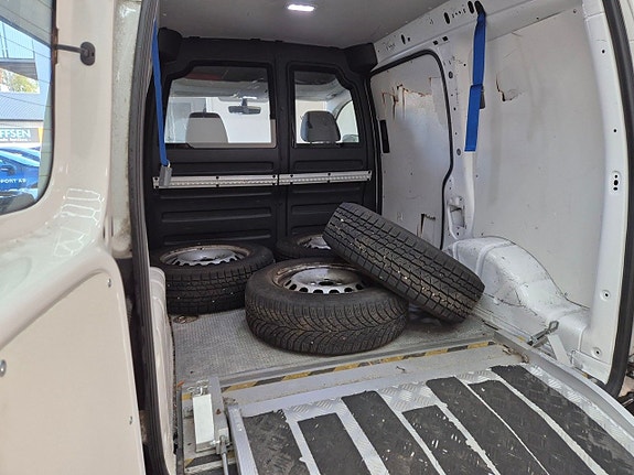 Volkswagen Caddy 7 of 18