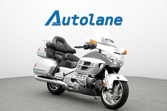 Honda  GL1800A Gold Wing