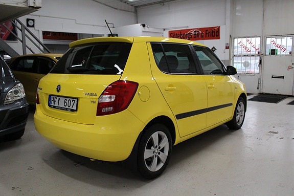 Skoda Fabia 6 of 18