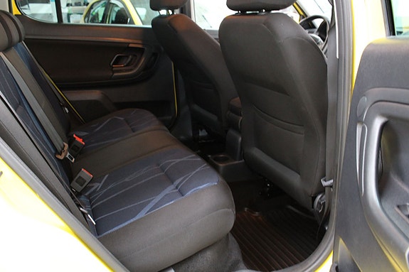 Skoda Fabia 14 of 18