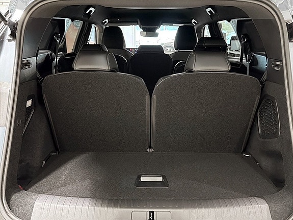 Peugeot 5008 9 of 18