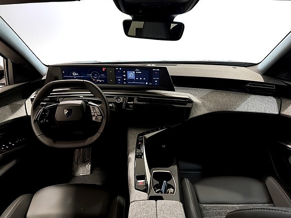 Peugeot 5008 3 of 5