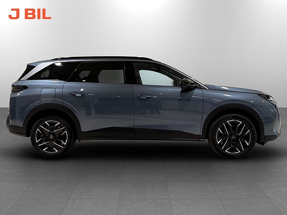 Peugeot 5008 12 of 18