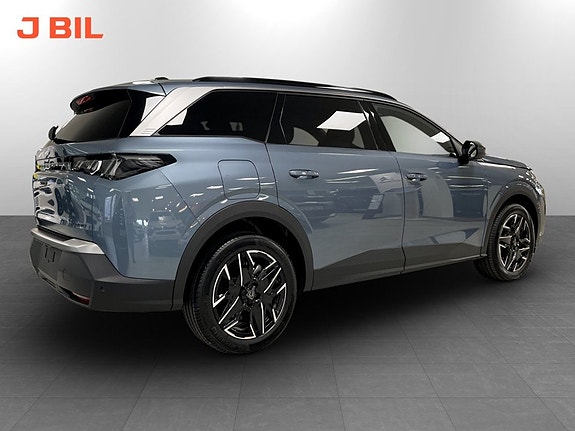 Peugeot 5008 2 of 5