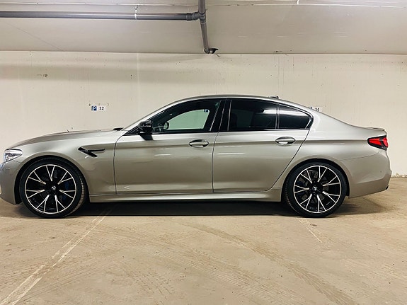 BMW M5 2 of 25