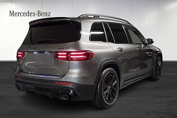 Mercedes-Benz GLB35 4 of 18