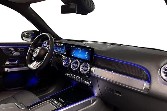 Mercedes-Benz GLB35 8 of 18