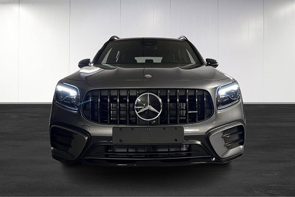 Mercedes-Benz GLB35 17 of 18