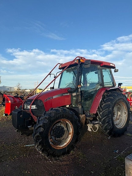 Case IH JX 90 U skogsutrustad