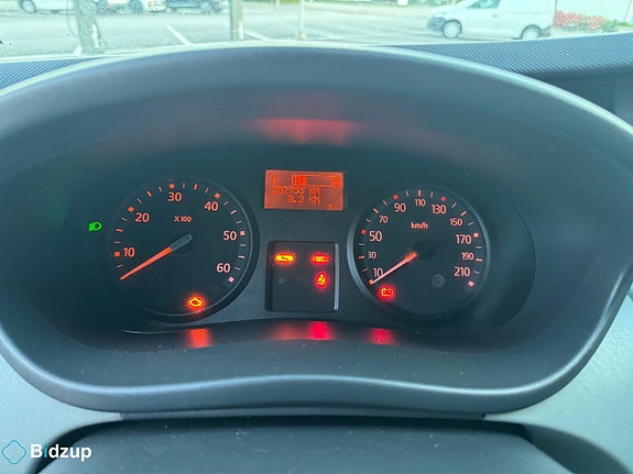 Renault Trafic 22 of 24