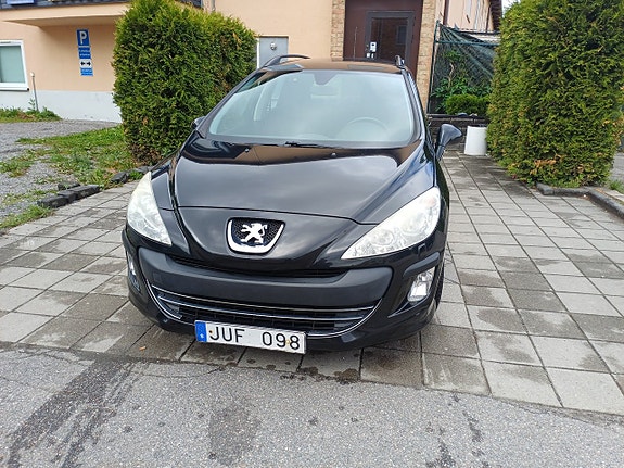 Peugeot 308 SW 19 of 21