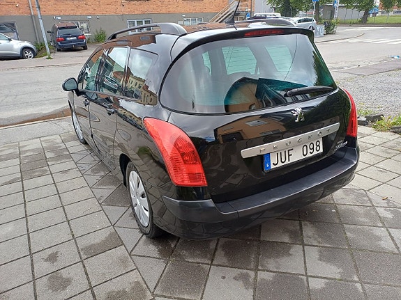 Peugeot 308 SW 3 of 21