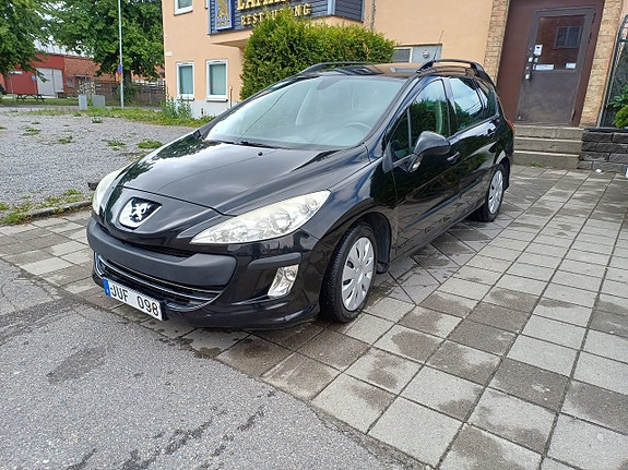 Peugeot 308 SW 20 of 21