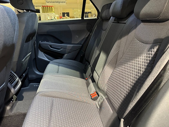 Volkswagen T-Roc 16 of 22