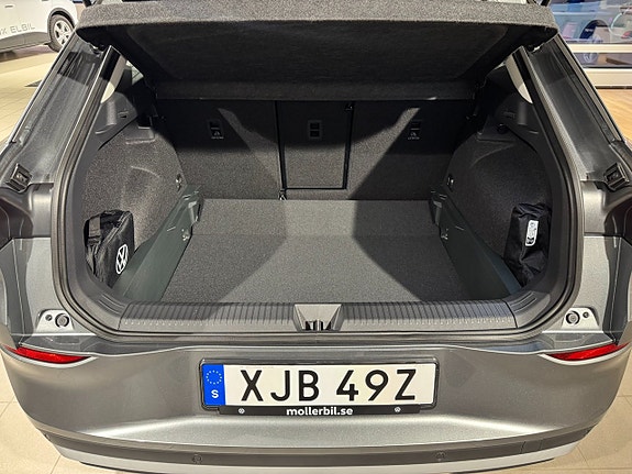 Volkswagen T-Roc 15 of 22