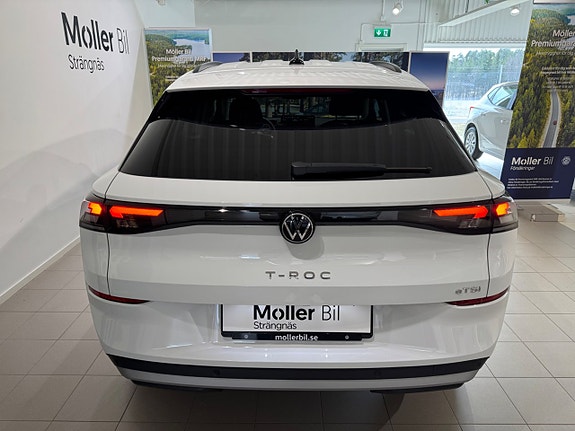Volkswagen T-Roc 4 of 22