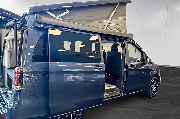 Mercedes-Benz V300 20 of 23
