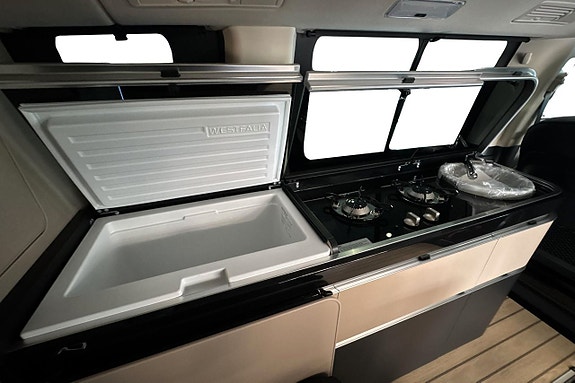 Mercedes-Benz V300 16 of 23
