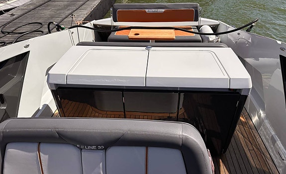Fairline F//LINE 33 -2020 nu till salu 7 of 12