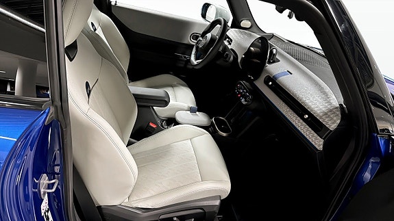 MINI Cooper S 3 of 5