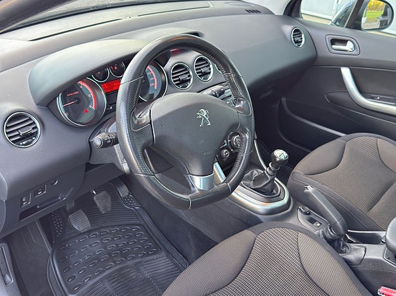 Peugeot 308 7 of 16