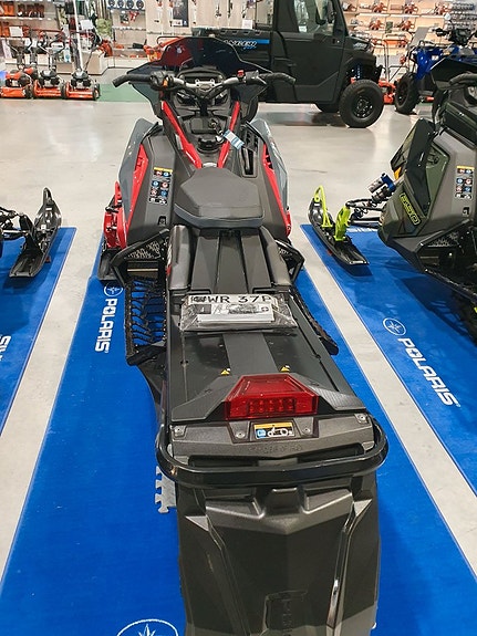 Polaris 850 Indy VR1 7S ABRIS CRAZY DEAL Köp ONLINE 5 of 8