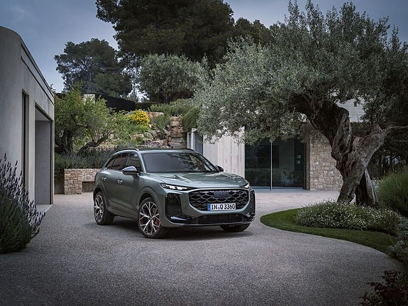 Audi Q3 3 of 5