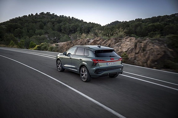 Audi Q3 4 of 5